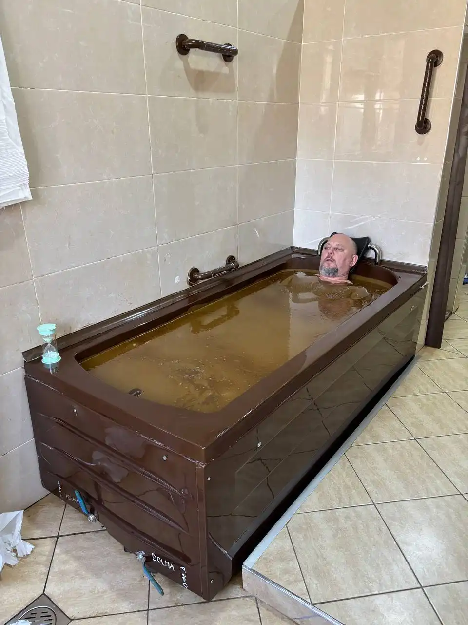 Нафталановые ванны Азербайджан Санаторий